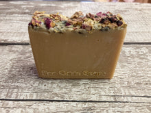 Load image into Gallery viewer, Honey Blush 80g soap bar
