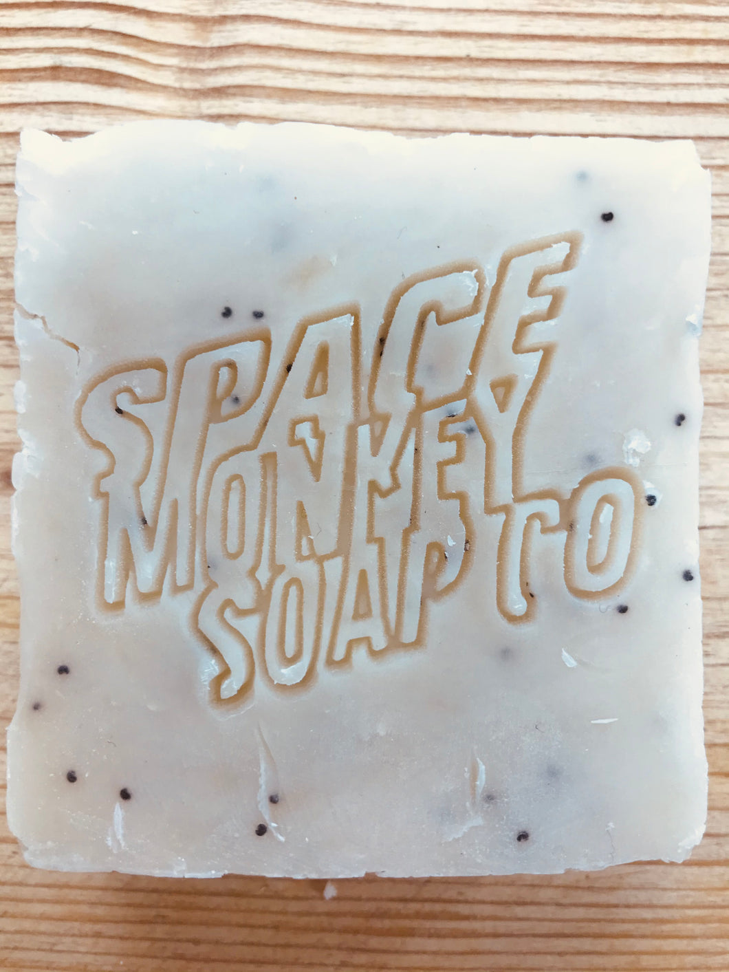 Iggy ‘poppy’ seed Vegan Soap